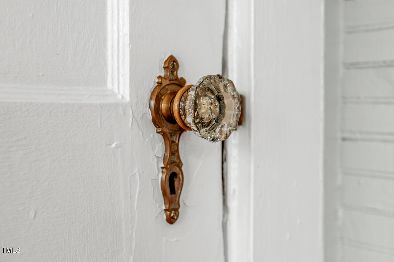 410 N Hyde Park Avenue