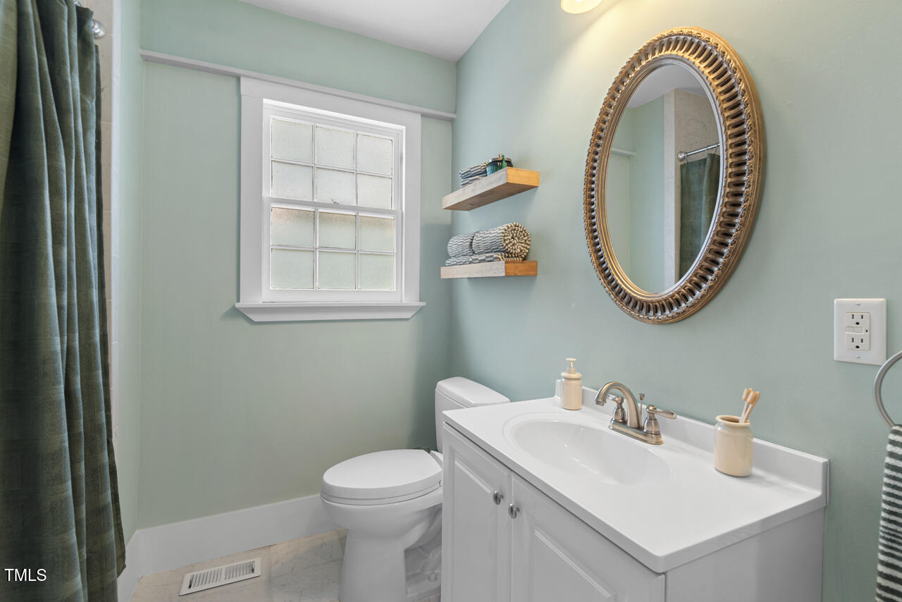 410 N Hyde Park Avenue