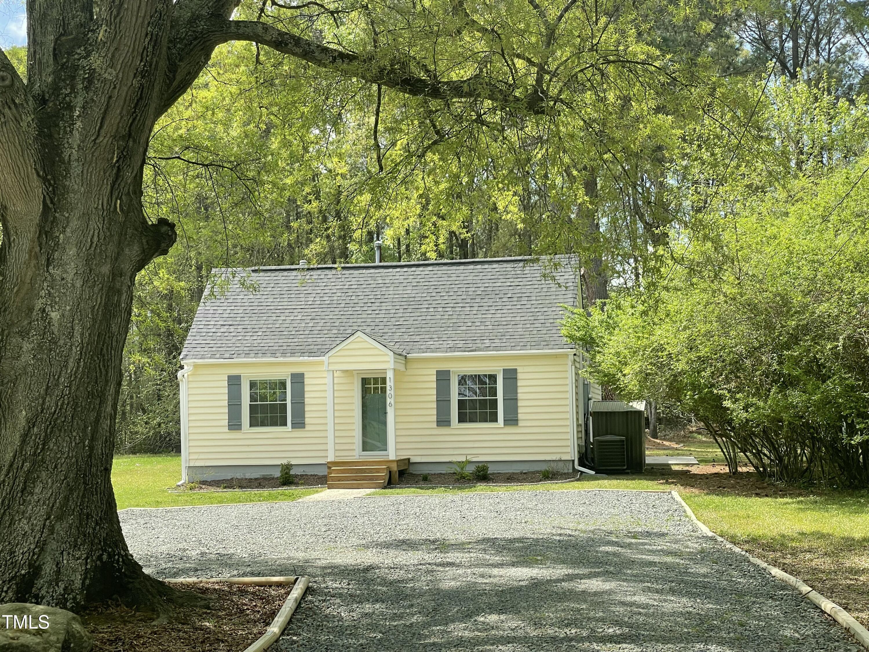 1306 Ed Cook Road