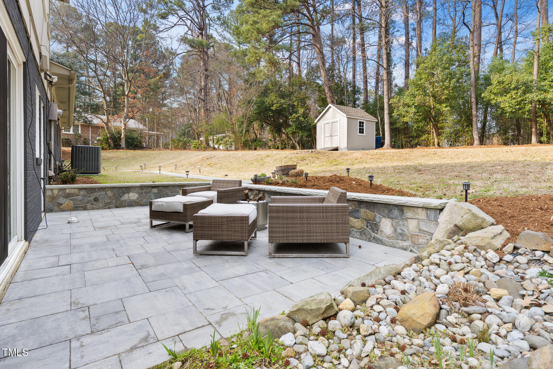 3520 Winding Way