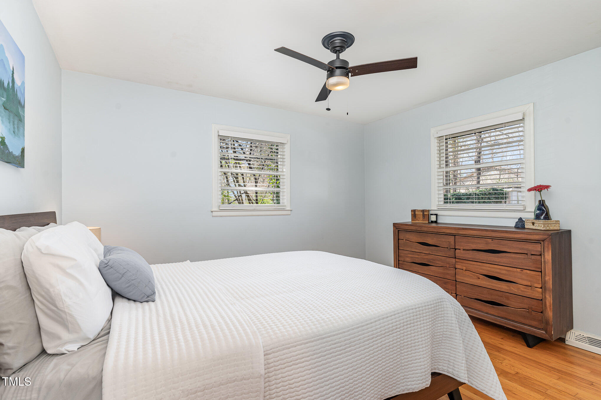 5033 Green Oak Drive