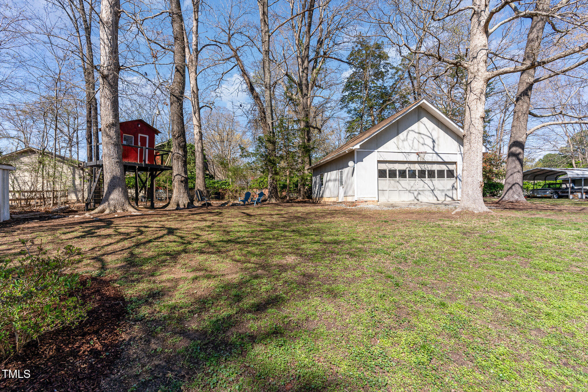 5033 Green Oak Drive