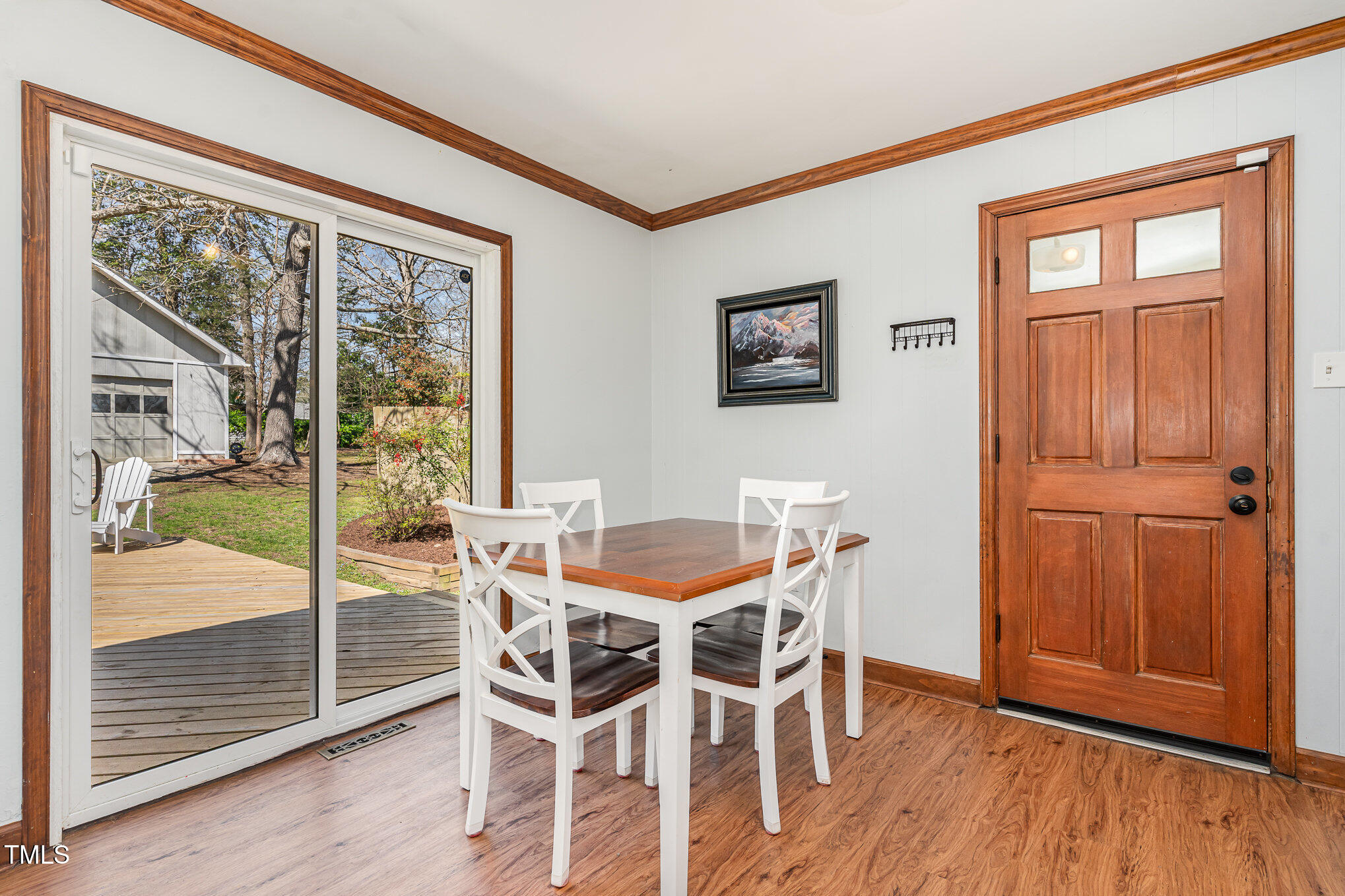 5033 Green Oak Drive