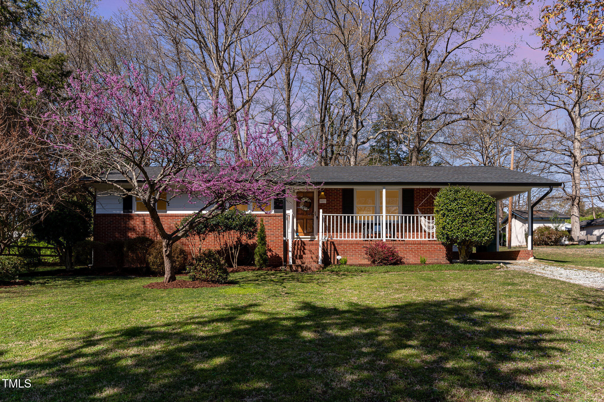 5033 Green Oak Drive