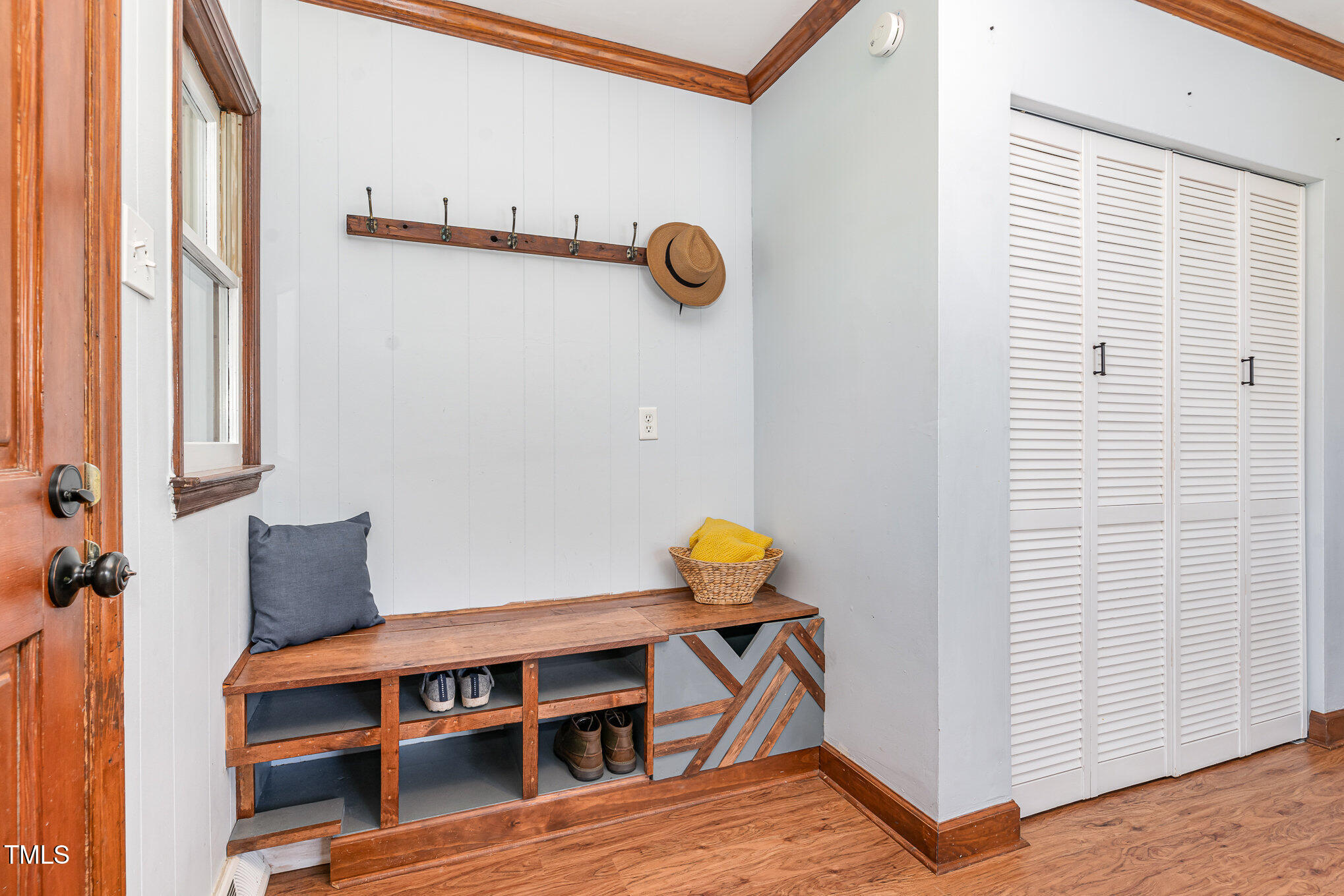 5033 Green Oak Drive