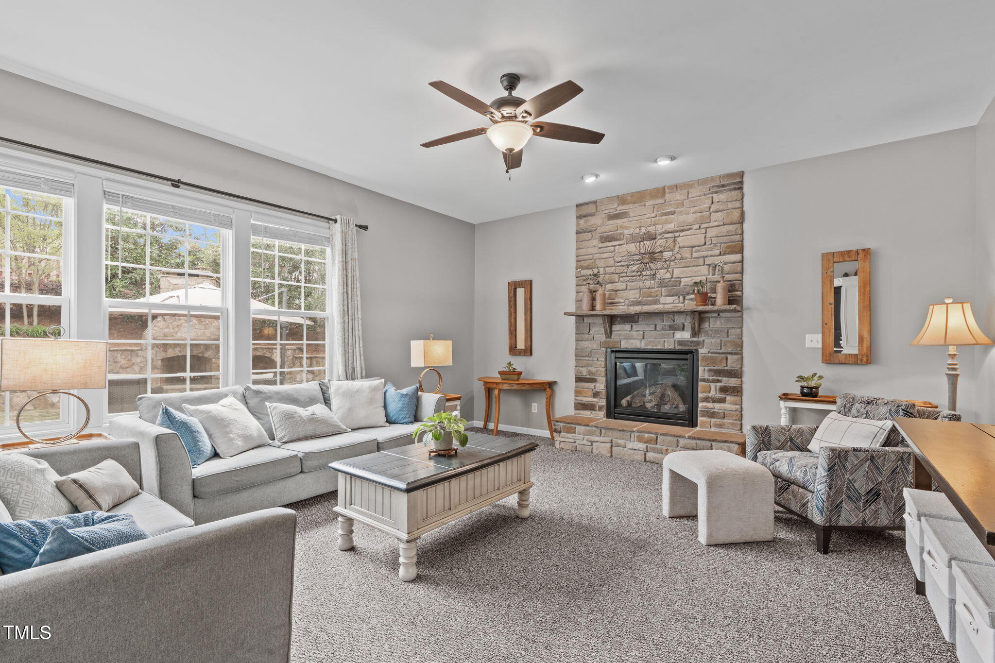 2109 Hemlock Hill Drive