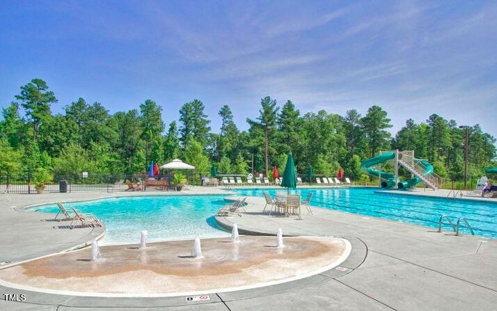 2109 Hemlock Hill Drive