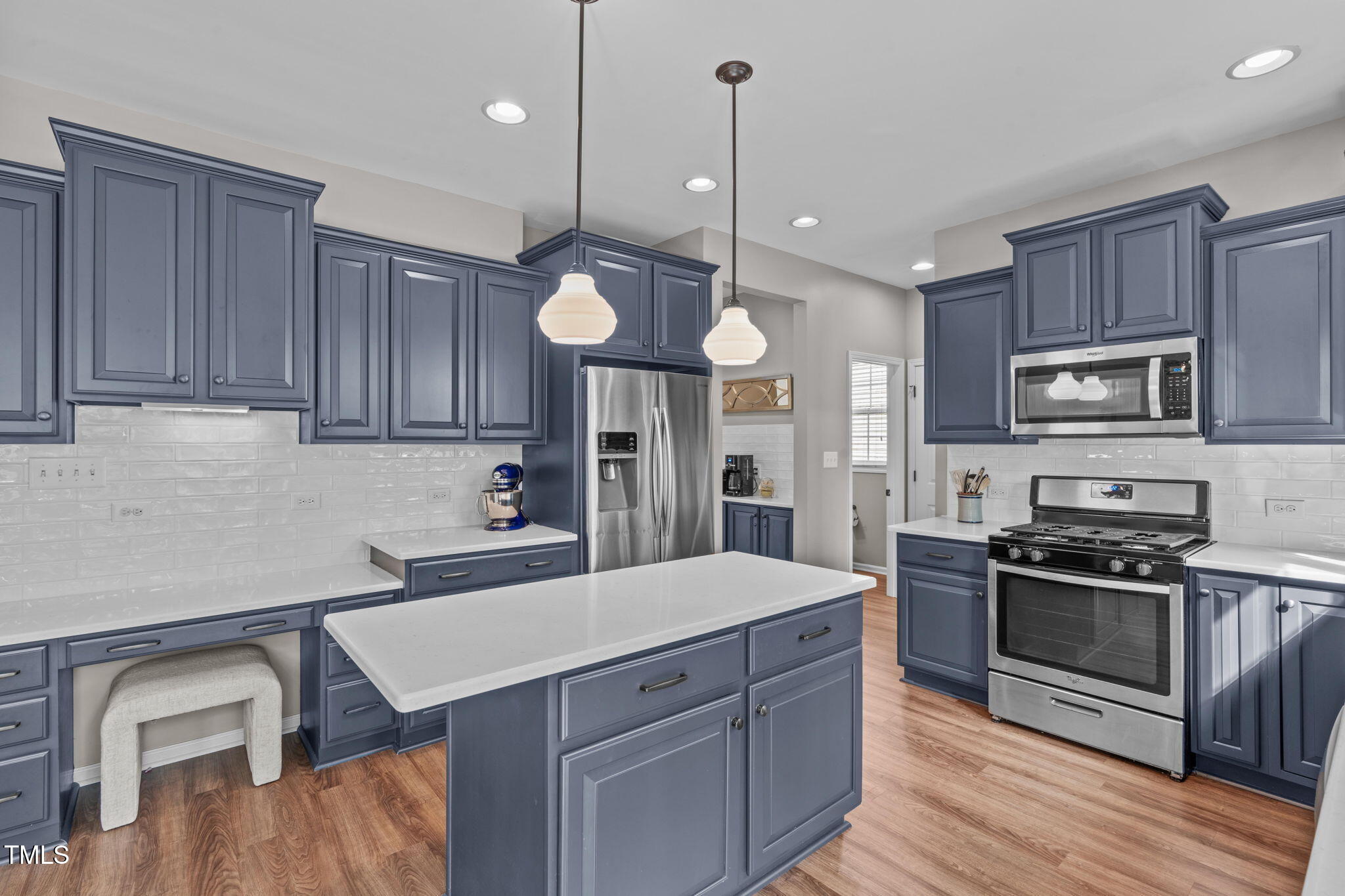 2109 Hemlock Hill Drive
