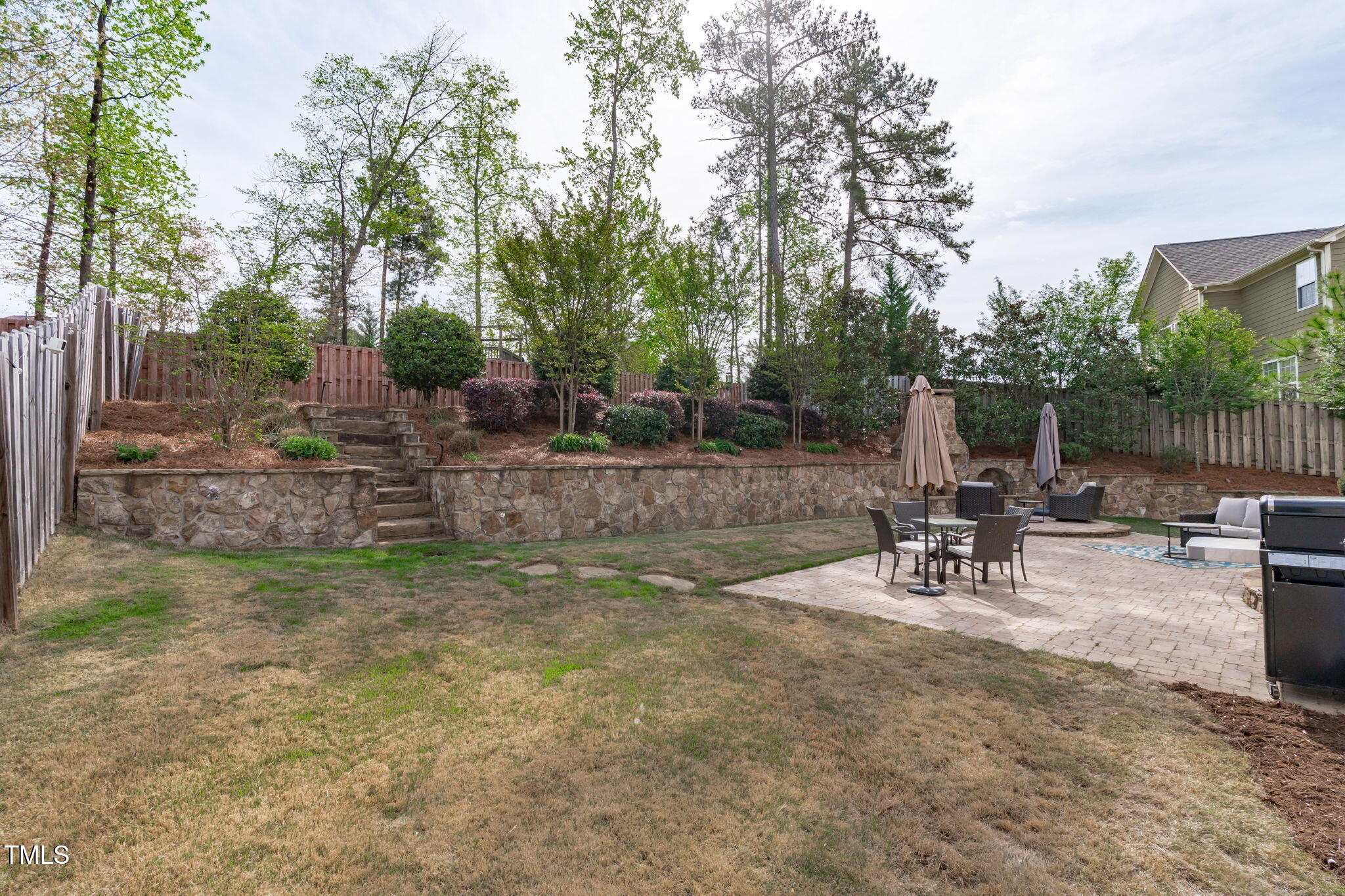 2109 Hemlock Hill Drive
