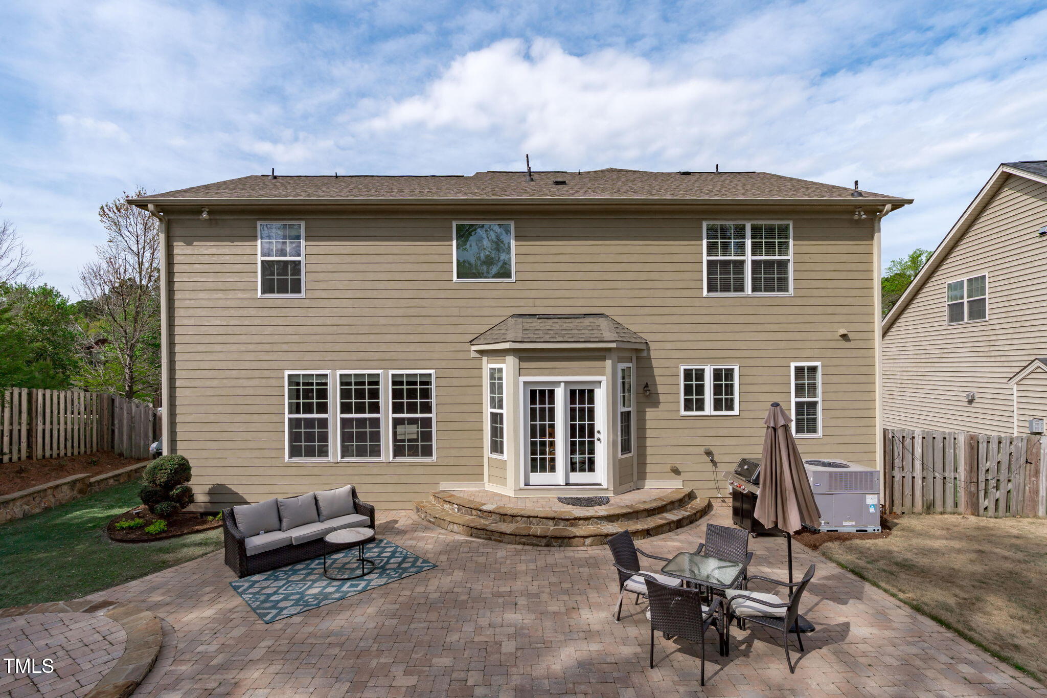 2109 Hemlock Hill Drive