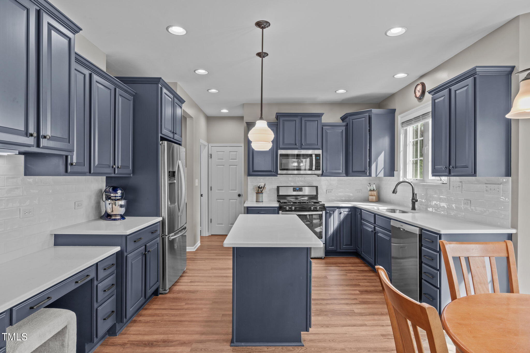 2109 Hemlock Hill Drive