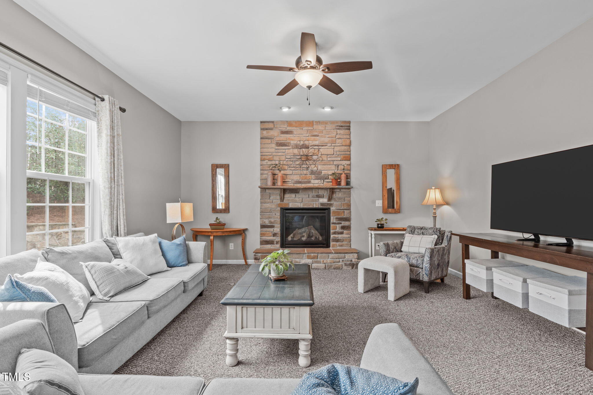 2109 Hemlock Hill Drive