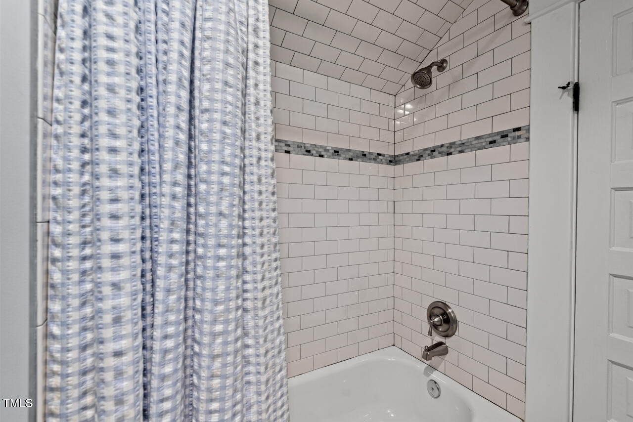 2416 W Club Boulevard