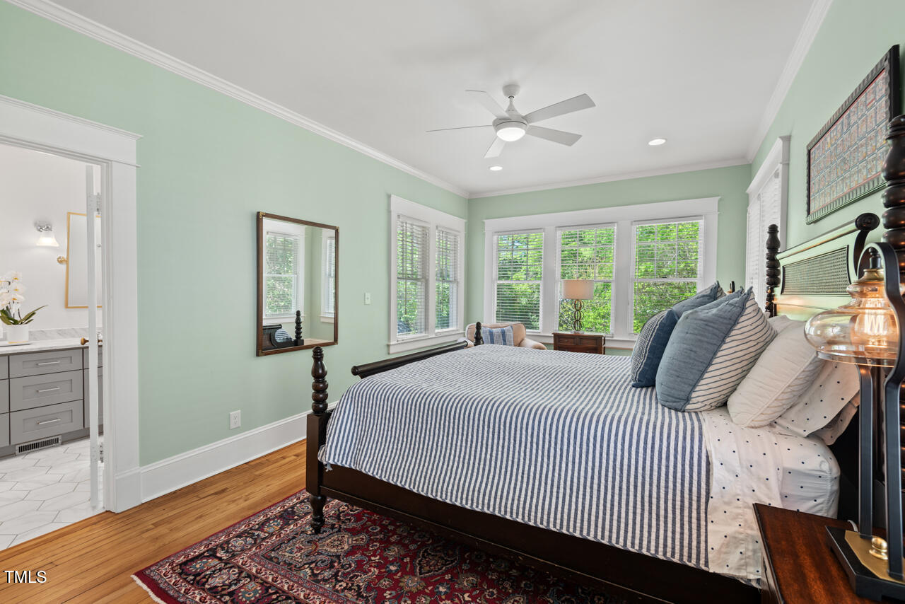 2416 W Club Boulevard