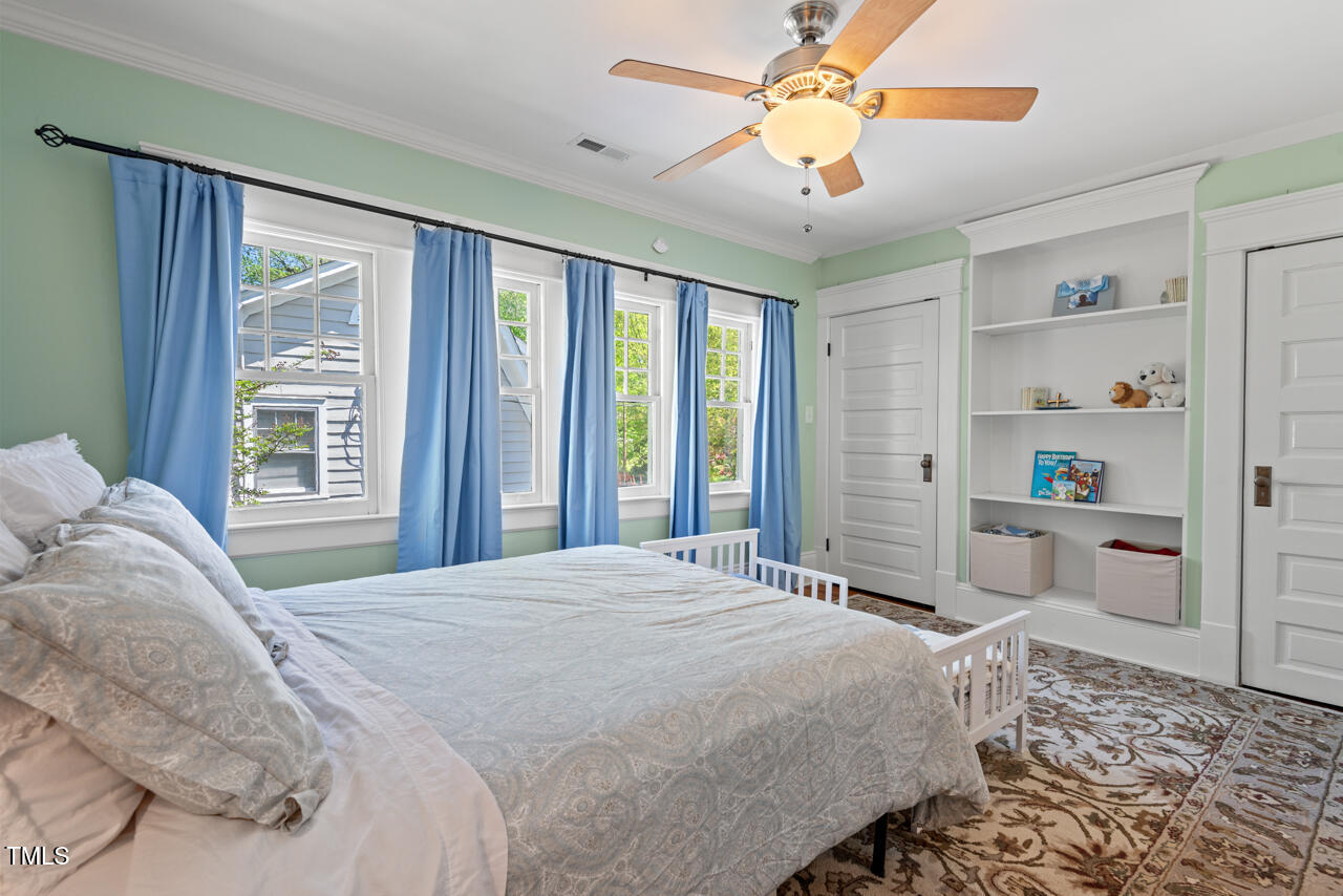 2416 W Club Boulevard