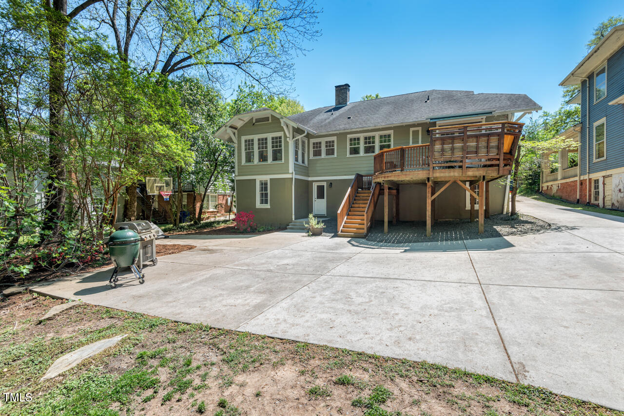 2416 W Club Boulevard