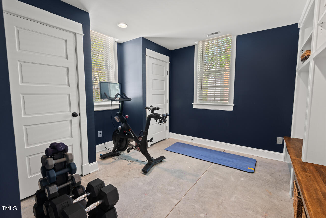 2416 W Club Boulevard