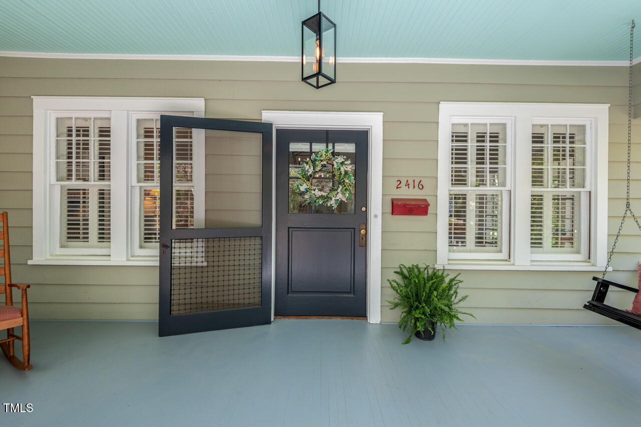 2416 W Club Boulevard