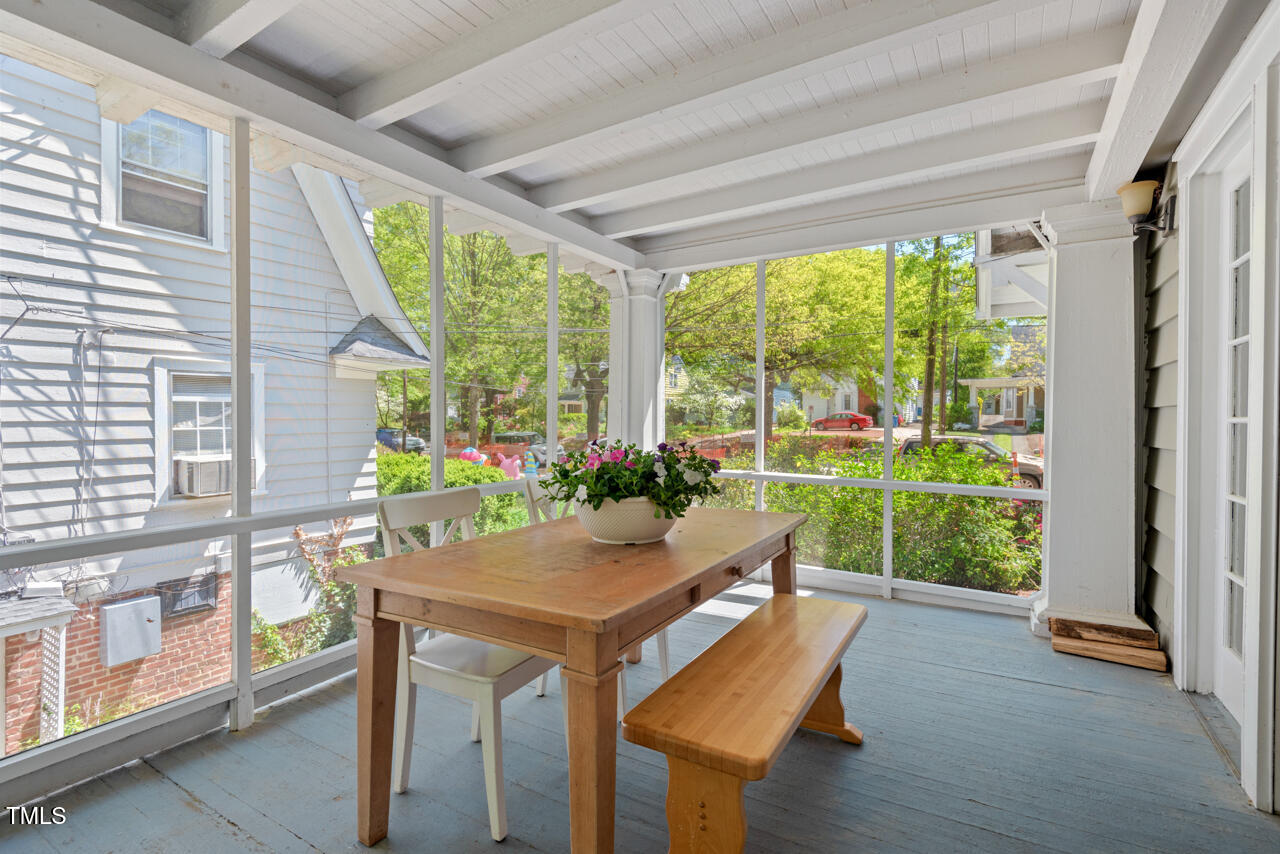 2416 W Club Boulevard