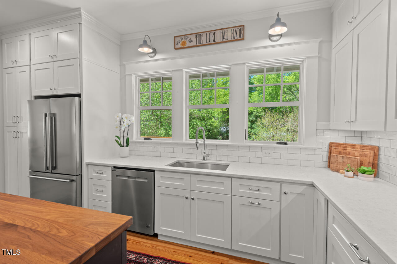 2416 W Club Boulevard