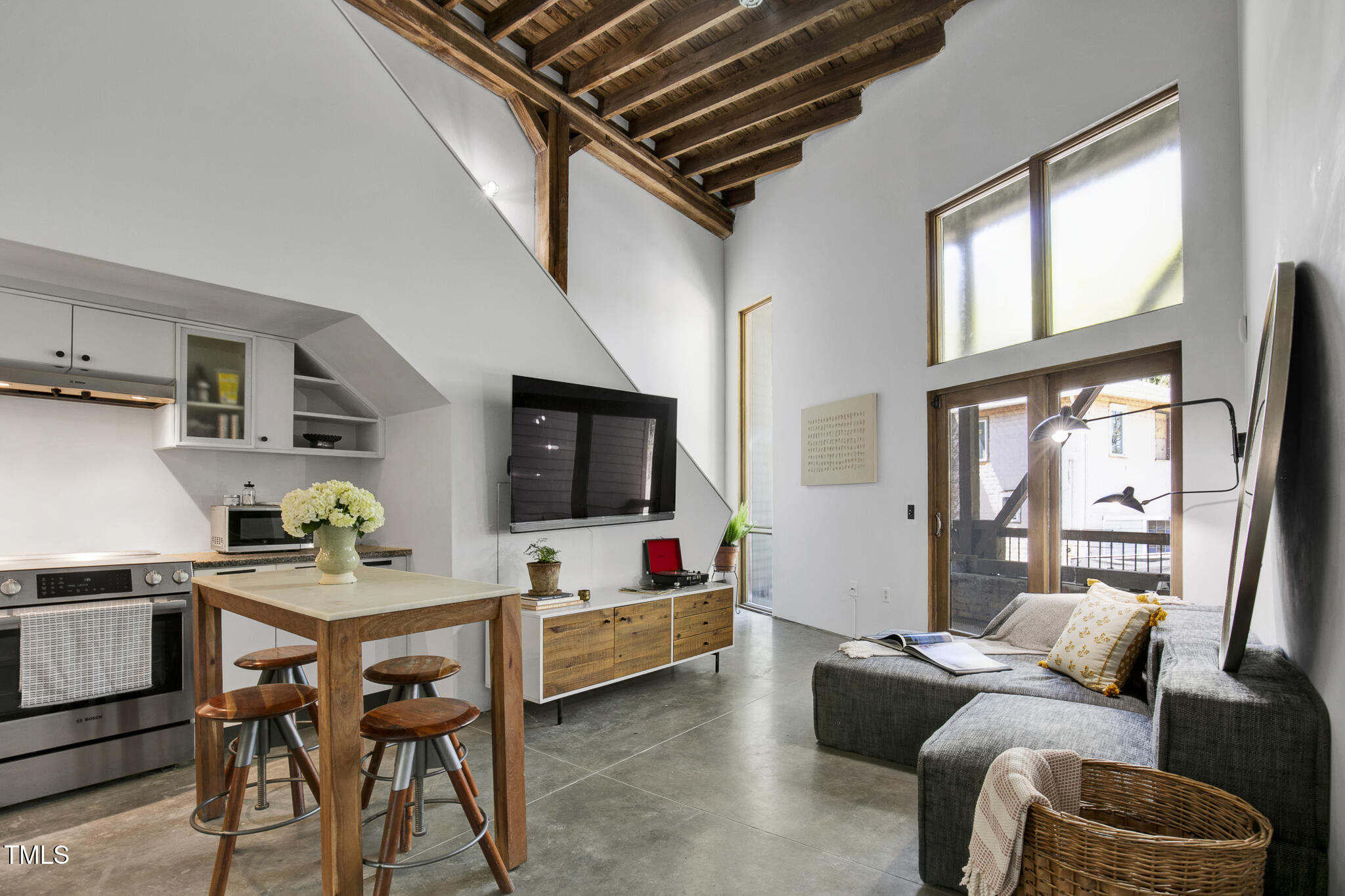 701 W Trinity Avenue # 116