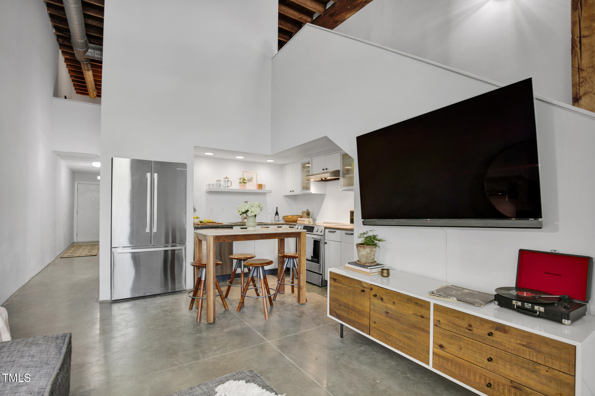 701 W Trinity Avenue # 116