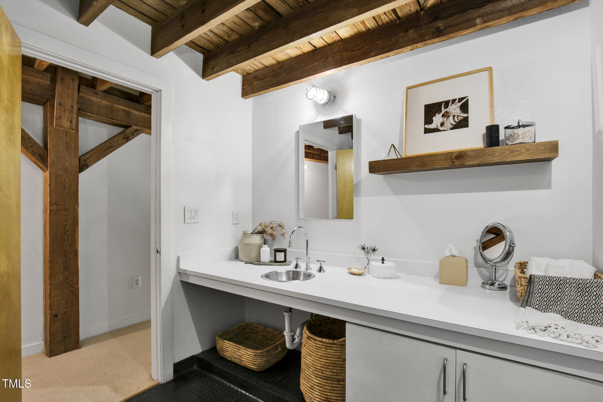 701 W Trinity Avenue # 116