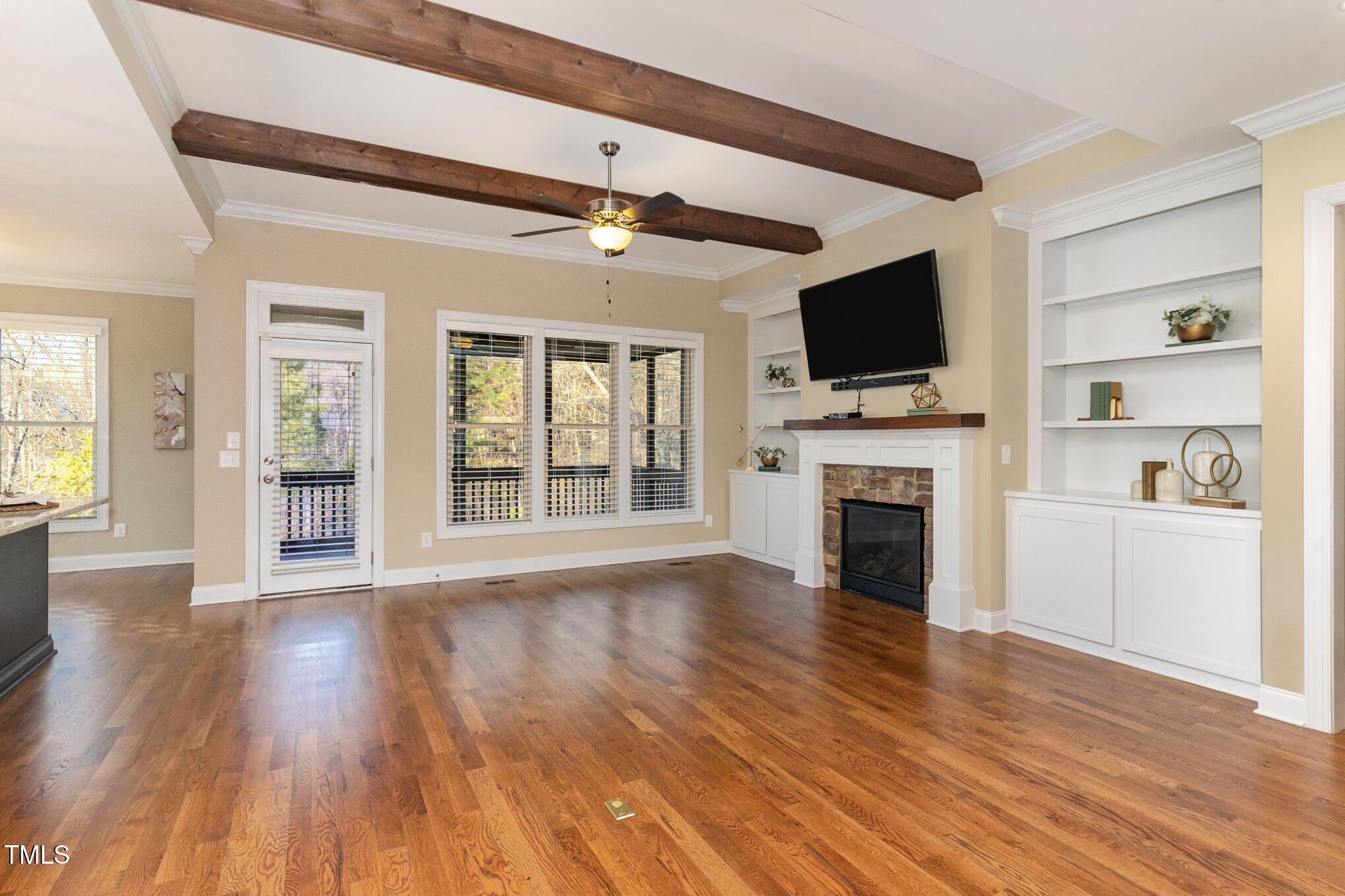 2000 Monthaven Drive