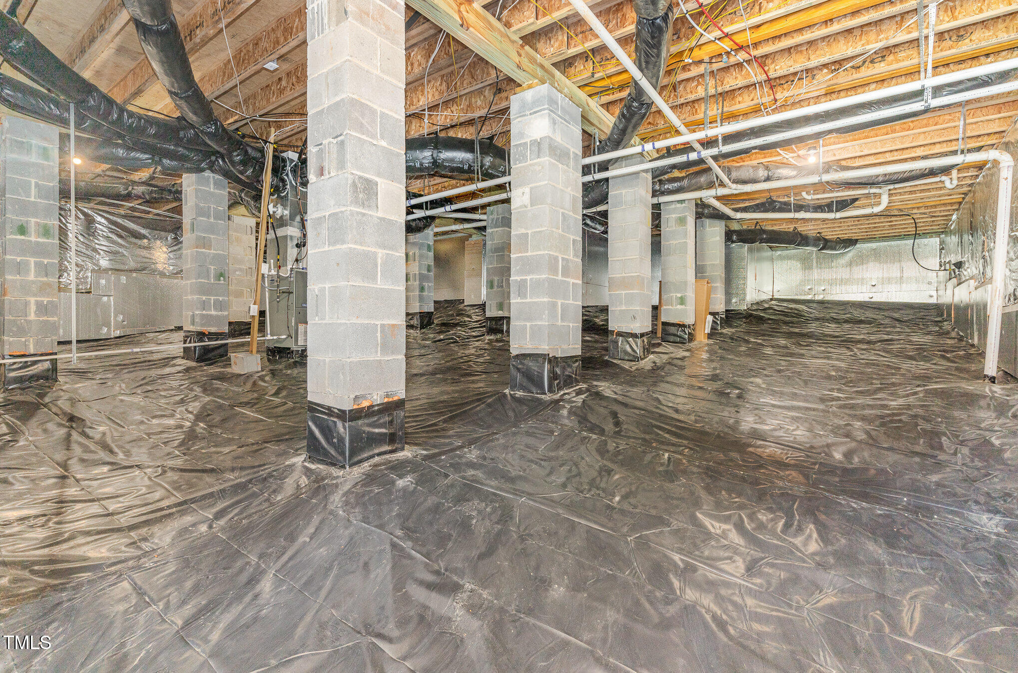 2000 Monthaven Drive