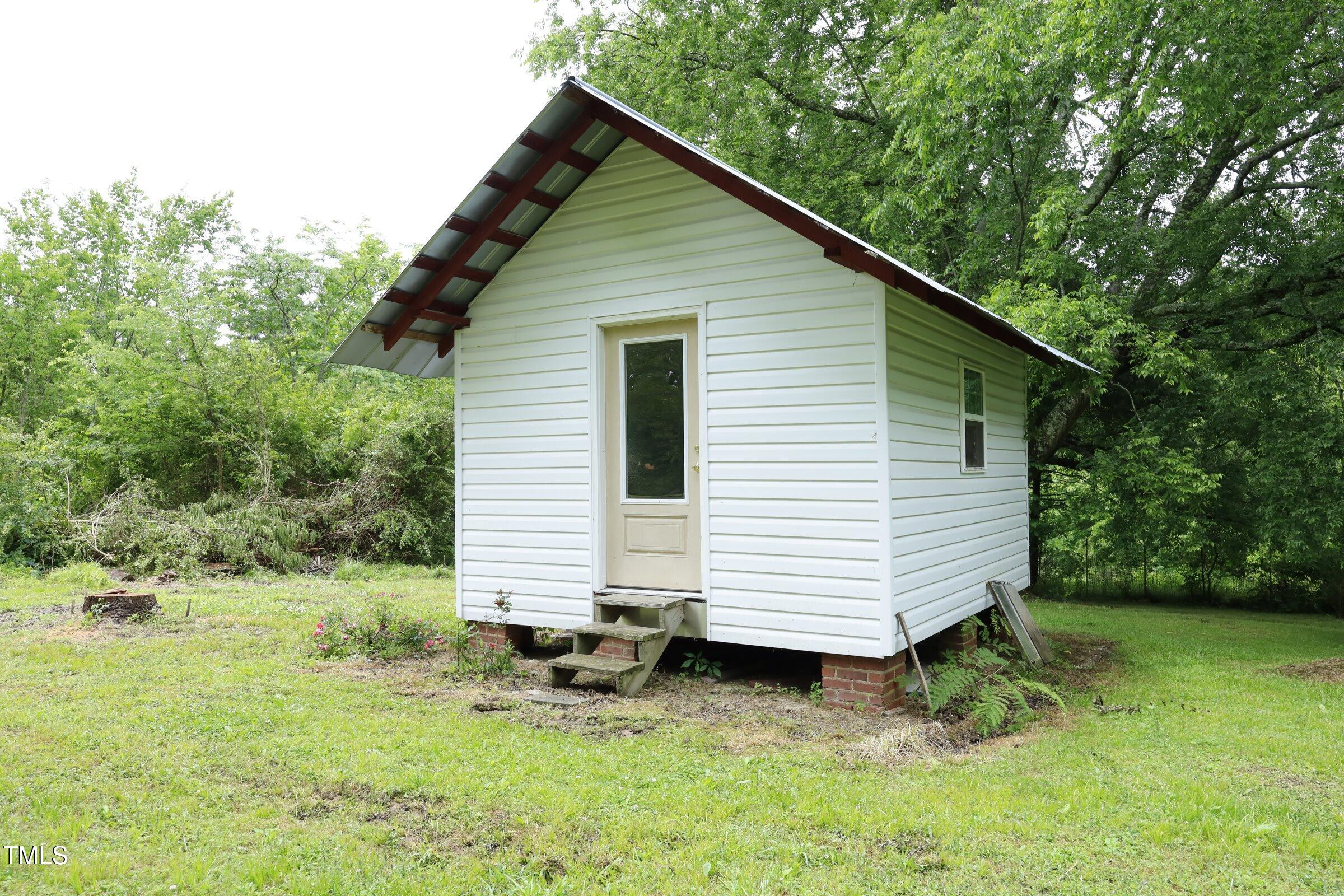 7129 Dexter Road