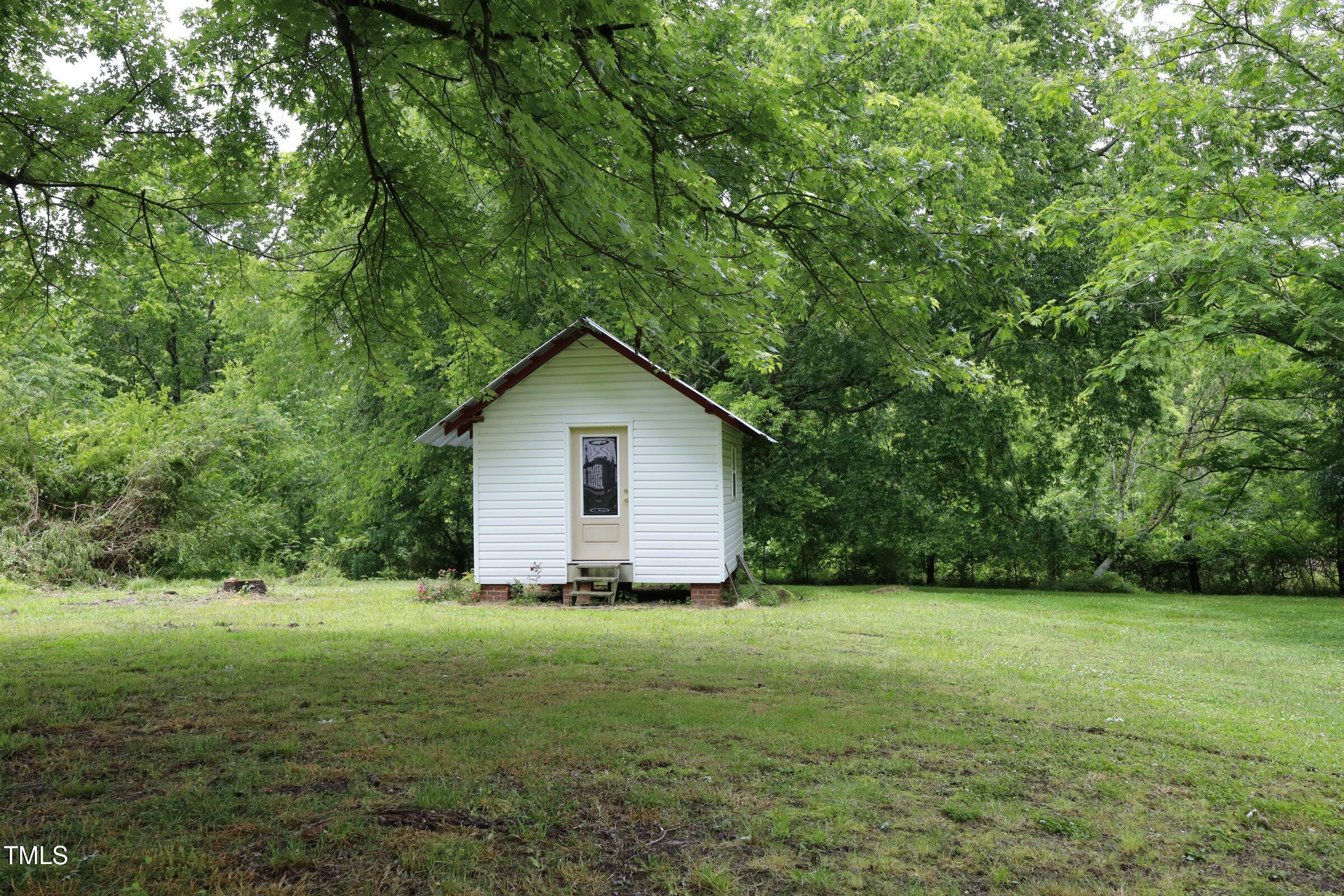 7129 Dexter Road