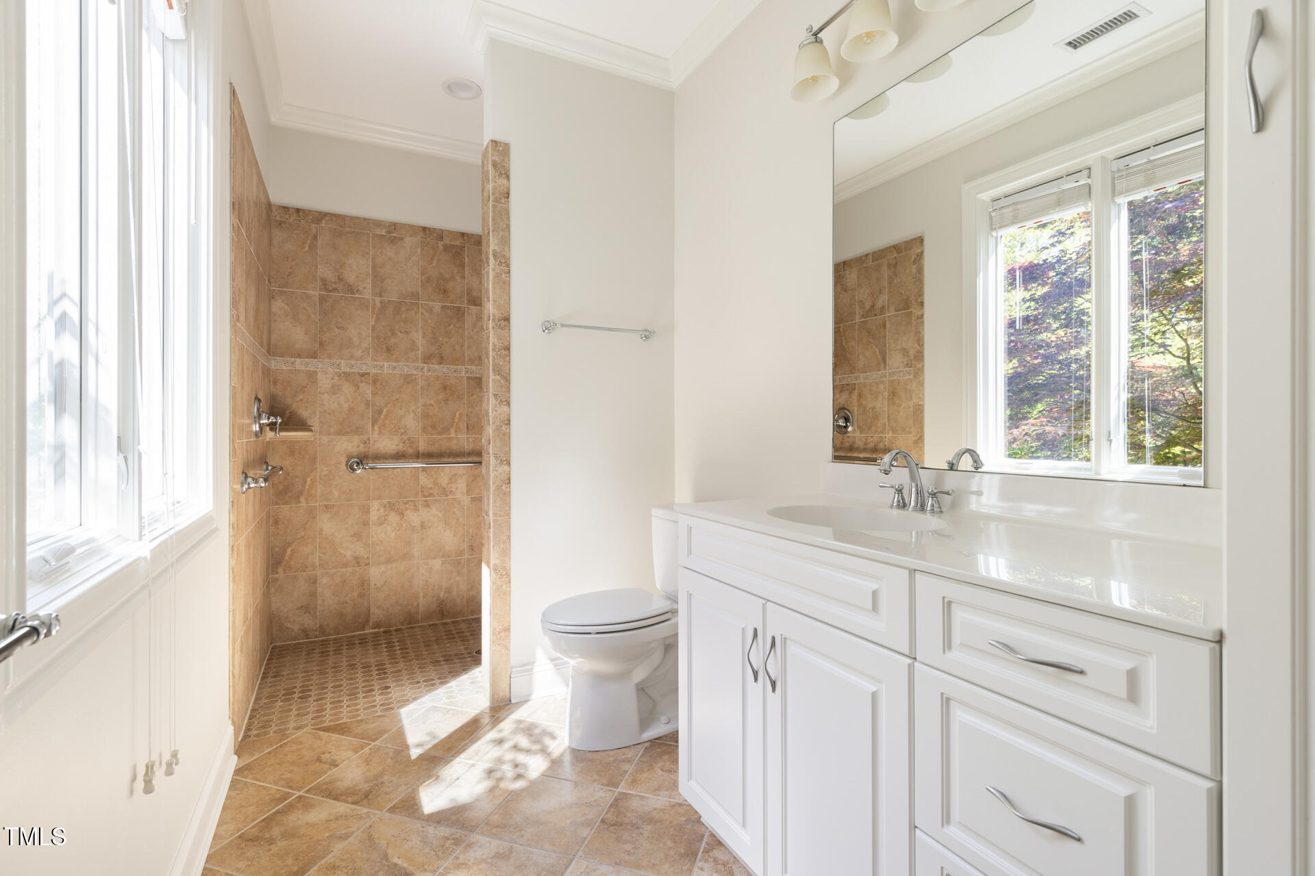 3513 Forest Oaks Drive