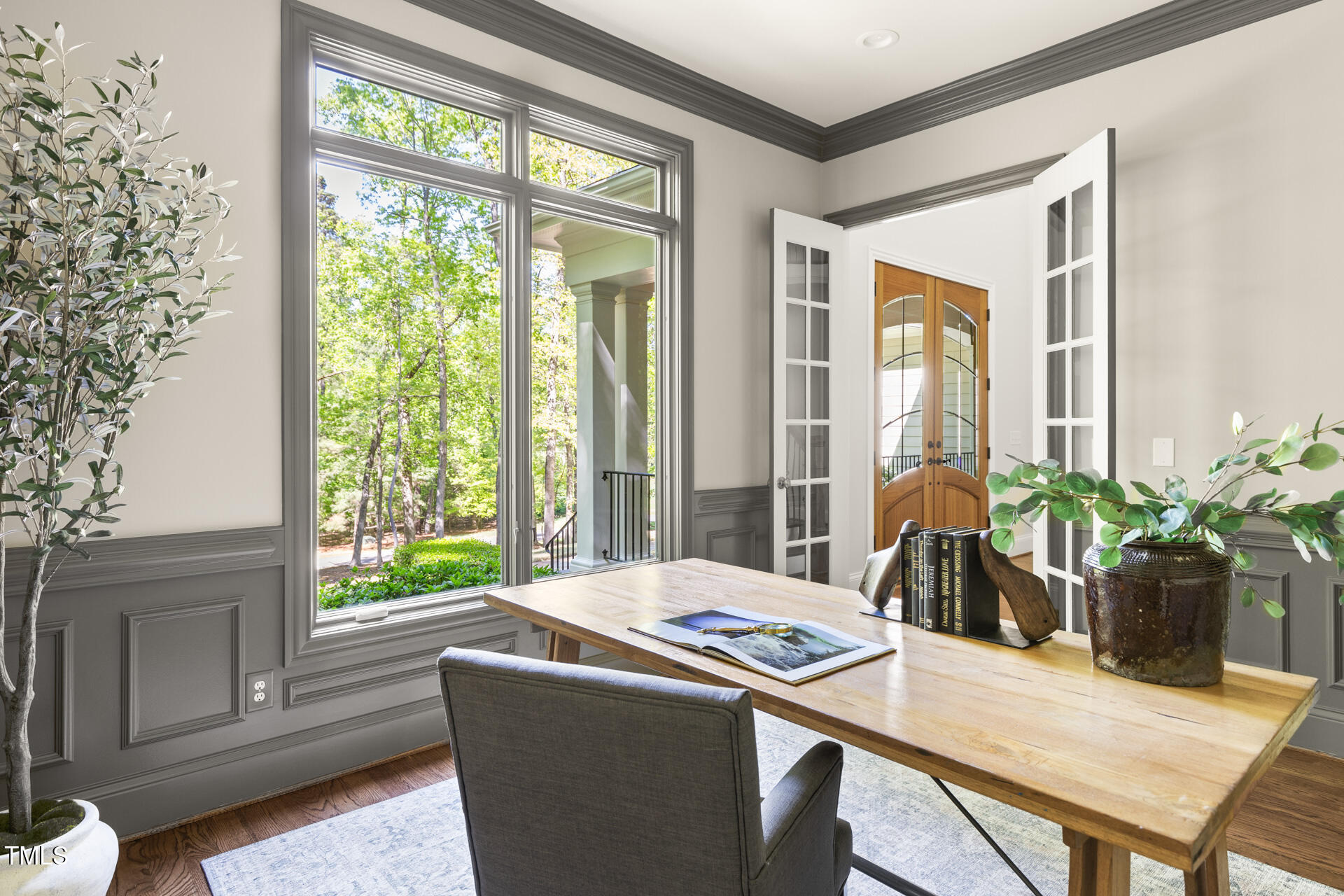 3513 Forest Oaks Drive