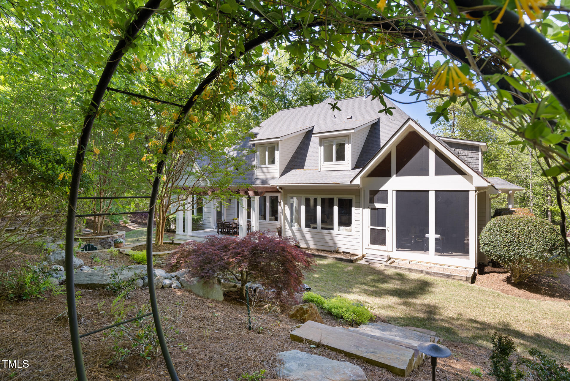 3513 Forest Oaks Drive