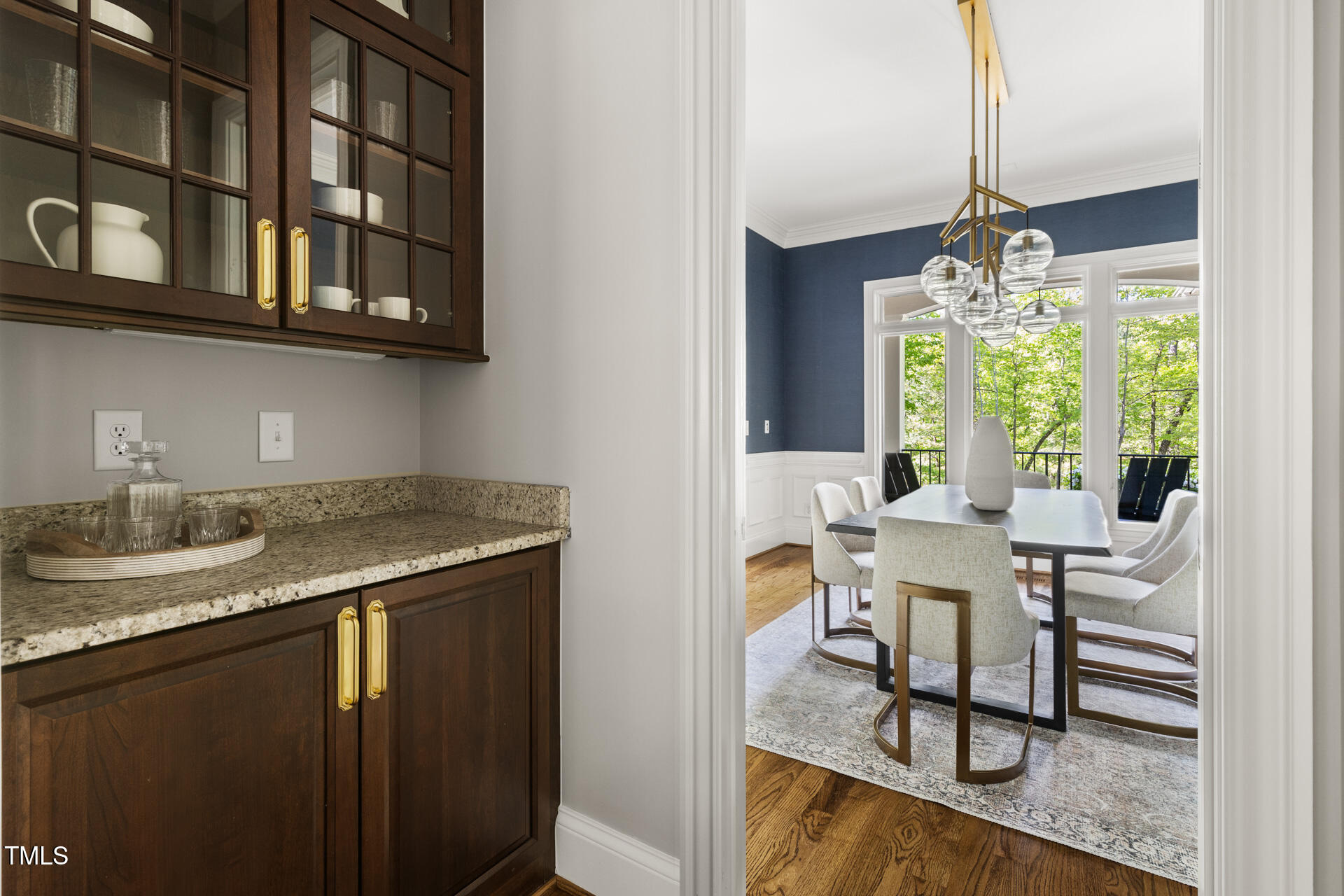 3513 Forest Oaks Drive