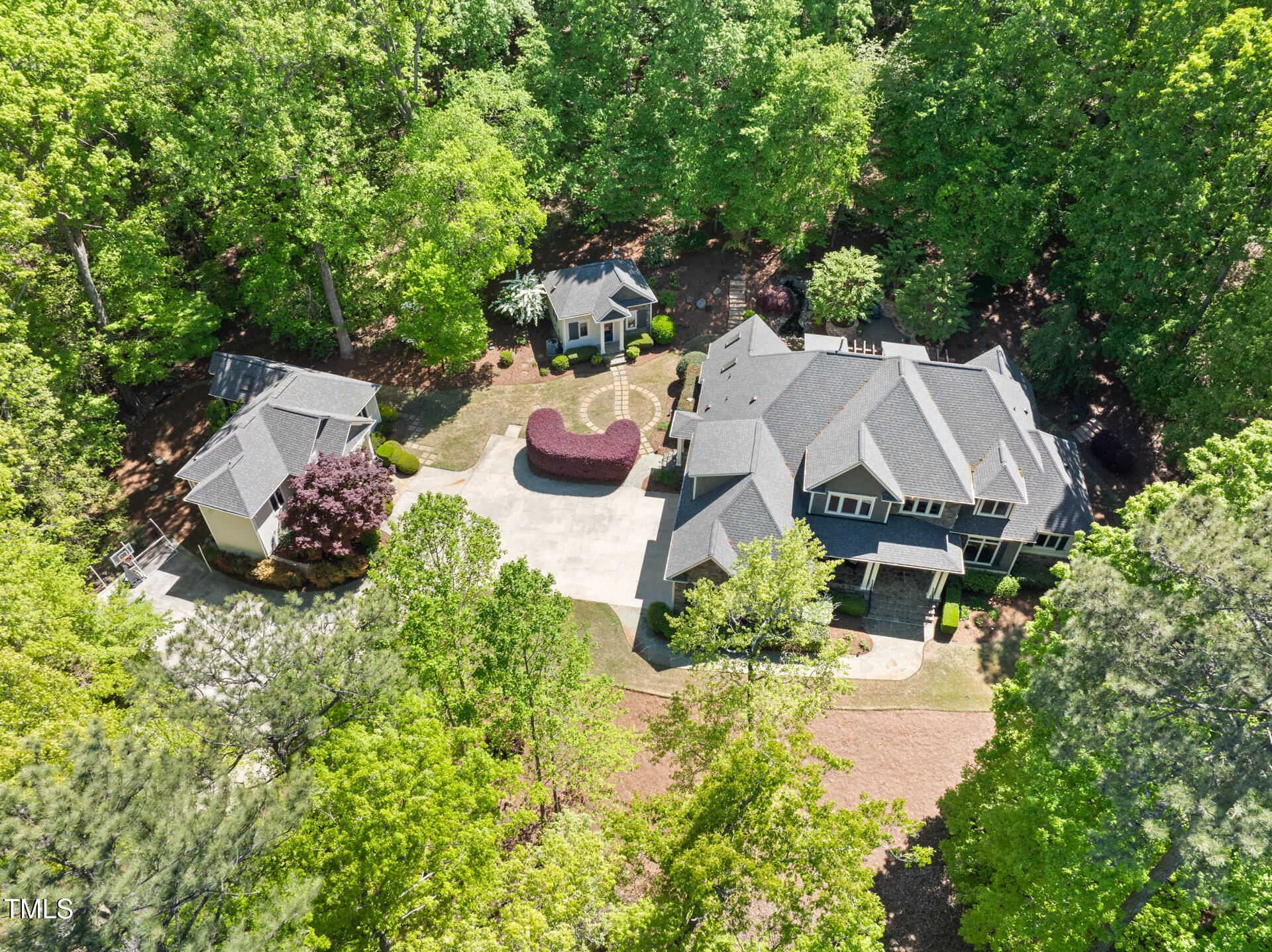3513 Forest Oaks Drive