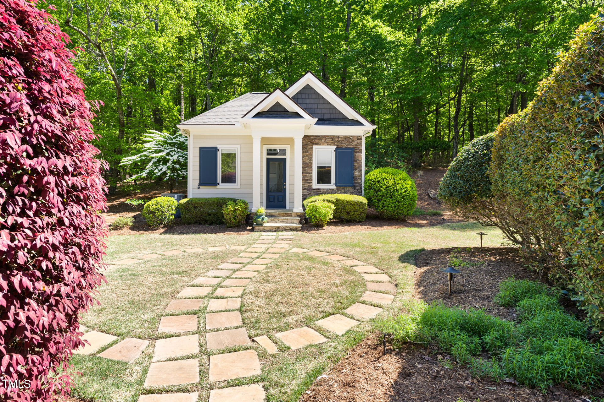 3513 Forest Oaks Drive