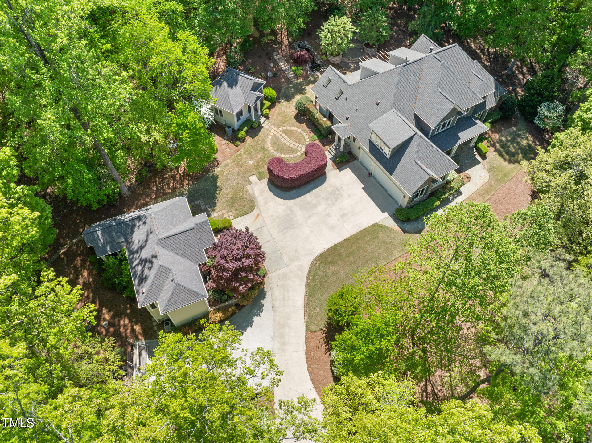 3513 Forest Oaks Drive