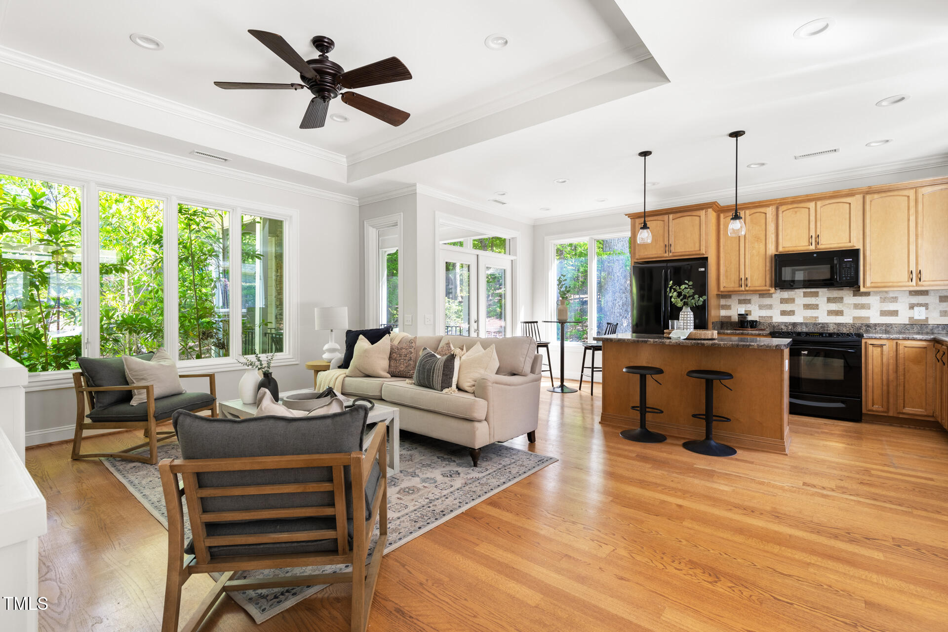 3513 Forest Oaks Drive