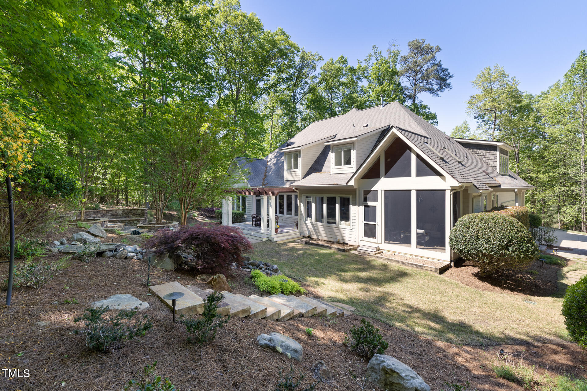 3513 Forest Oaks Drive