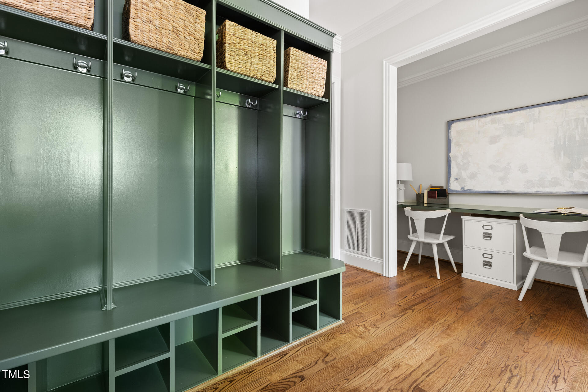 3513 Forest Oaks Drive