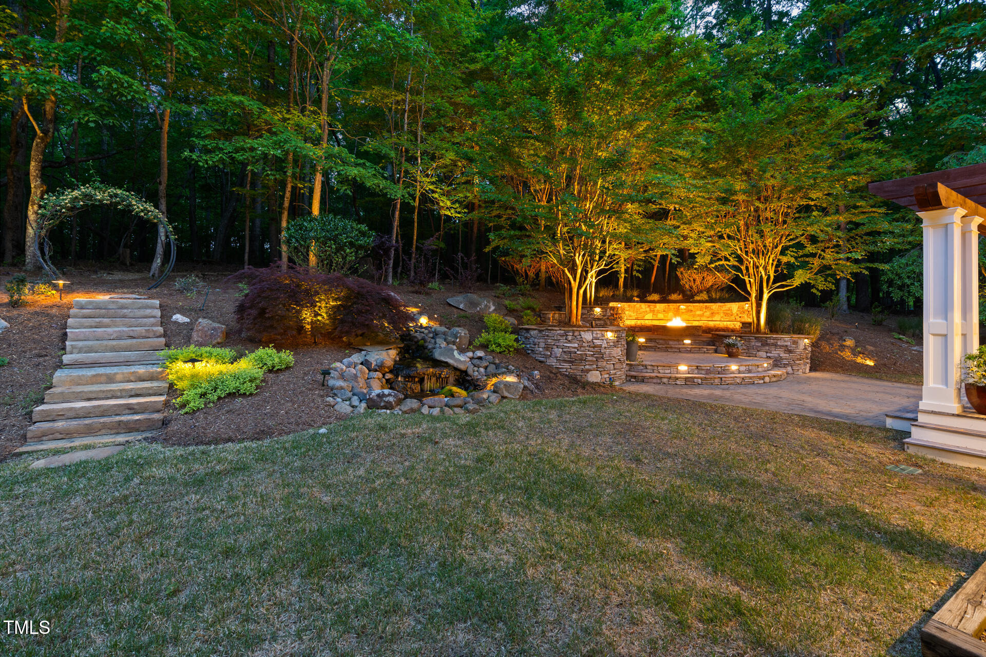 3513 Forest Oaks Drive