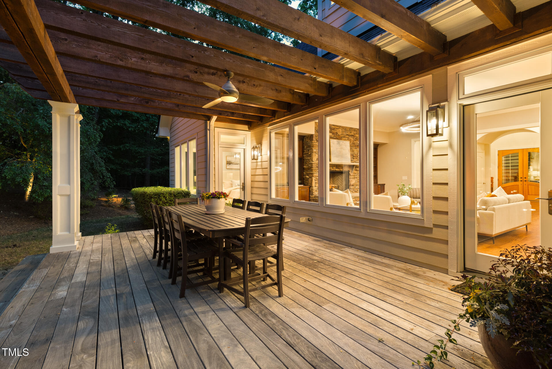 3513 Forest Oaks Drive