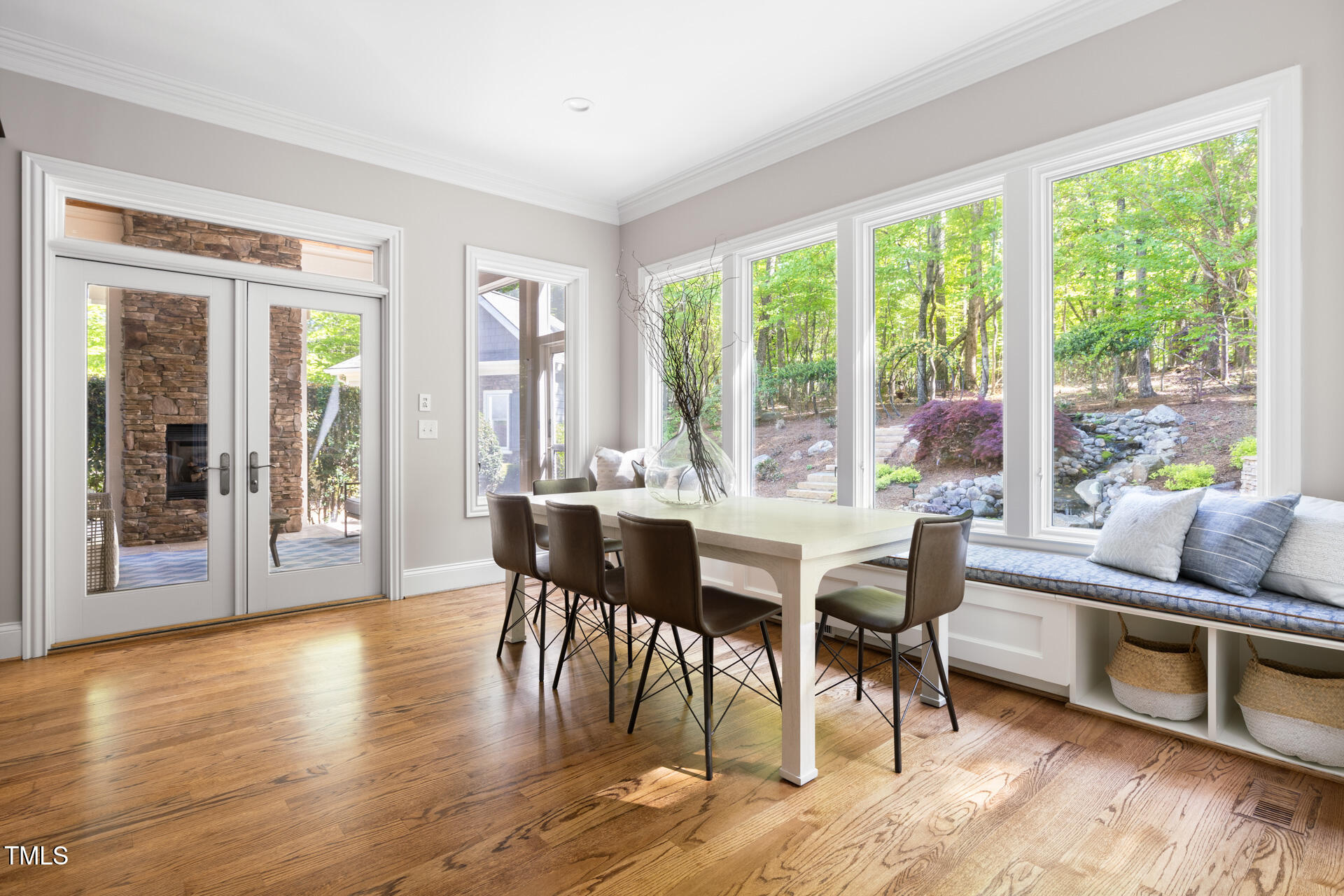 3513 Forest Oaks Drive