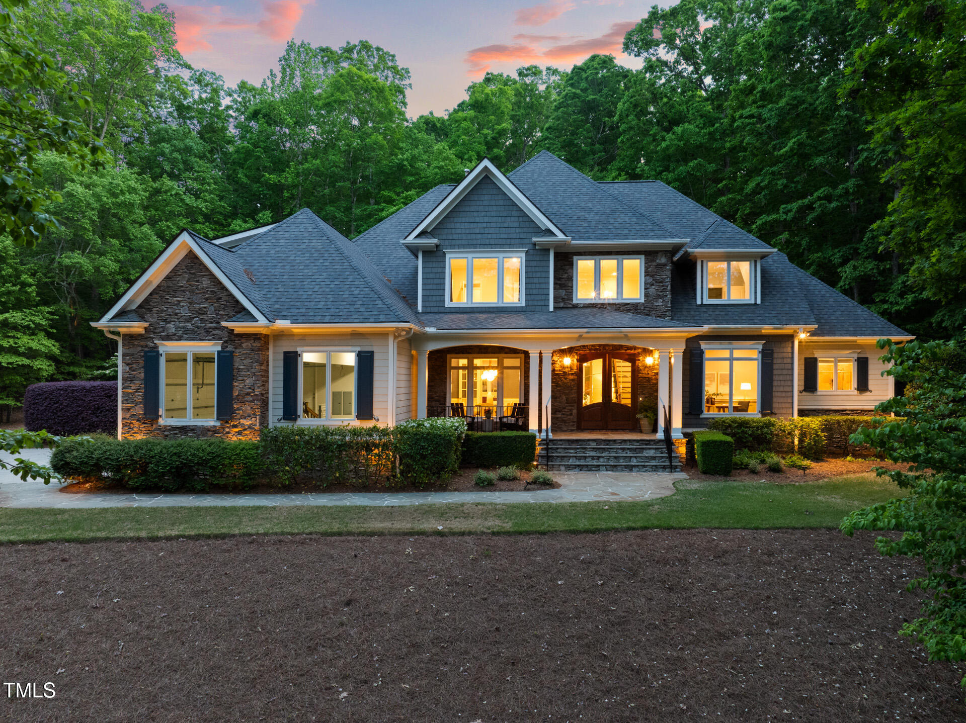 3513 Forest Oaks Drive