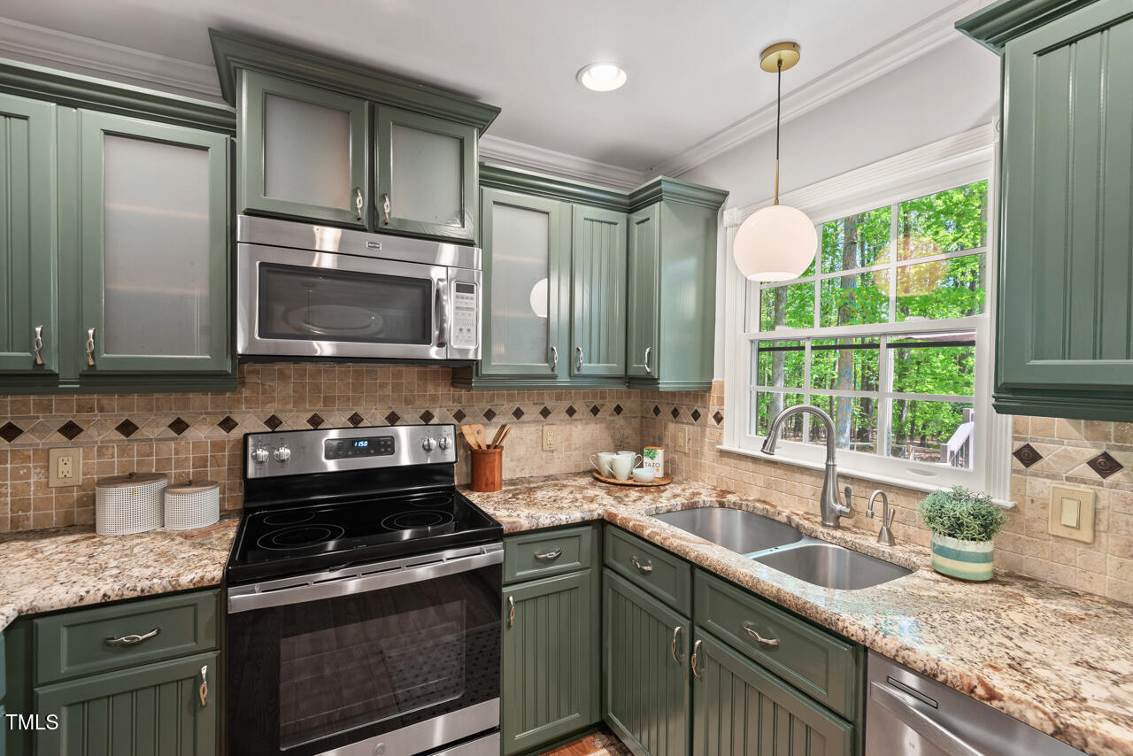 6614 Chantilley Place