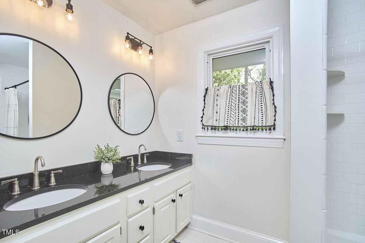 1203 Queensbury Circle