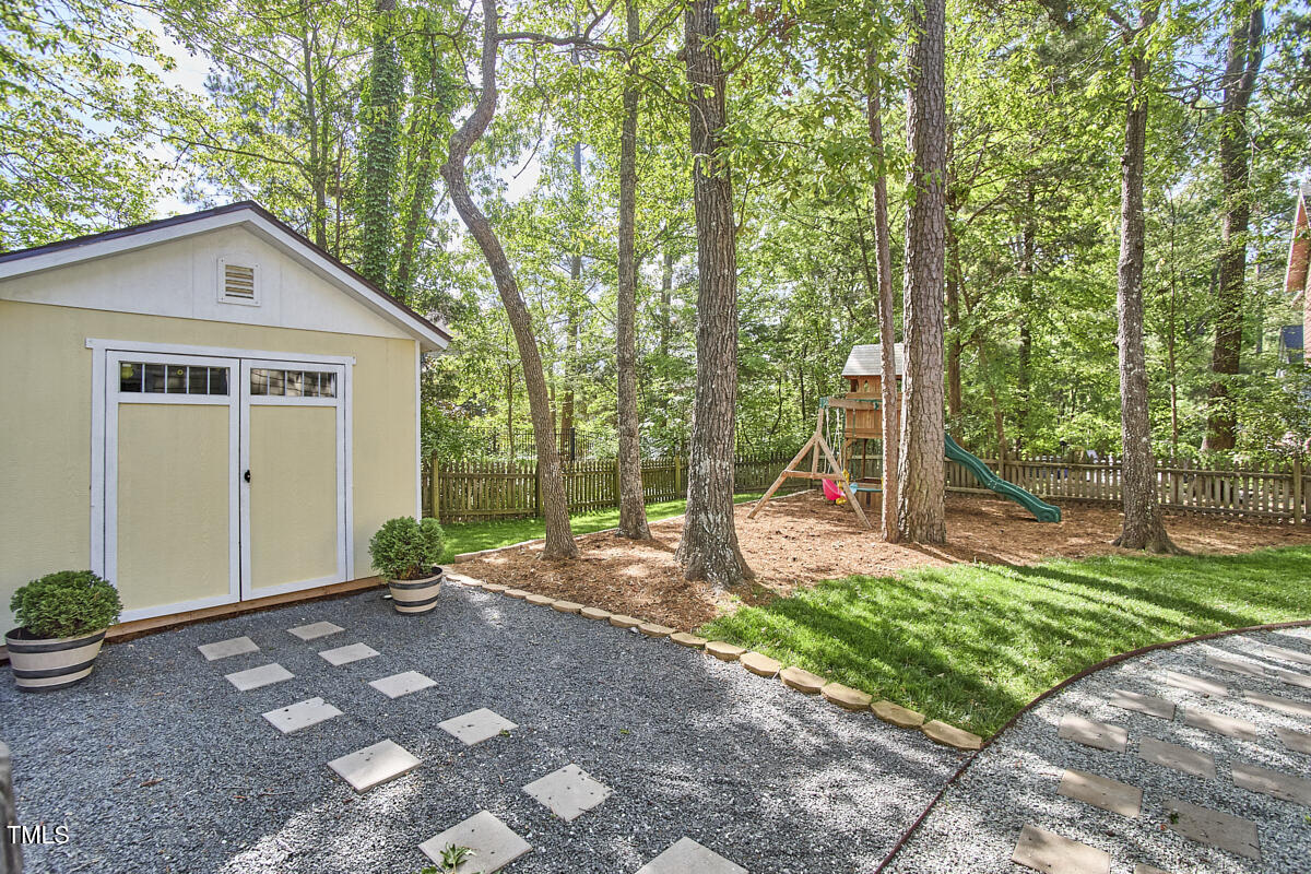 1203 Queensbury Circle