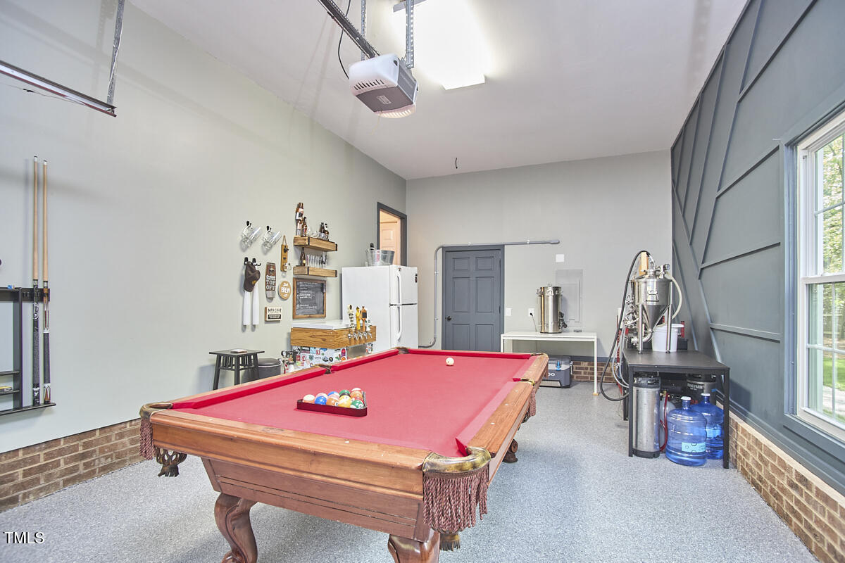 1203 Queensbury Circle