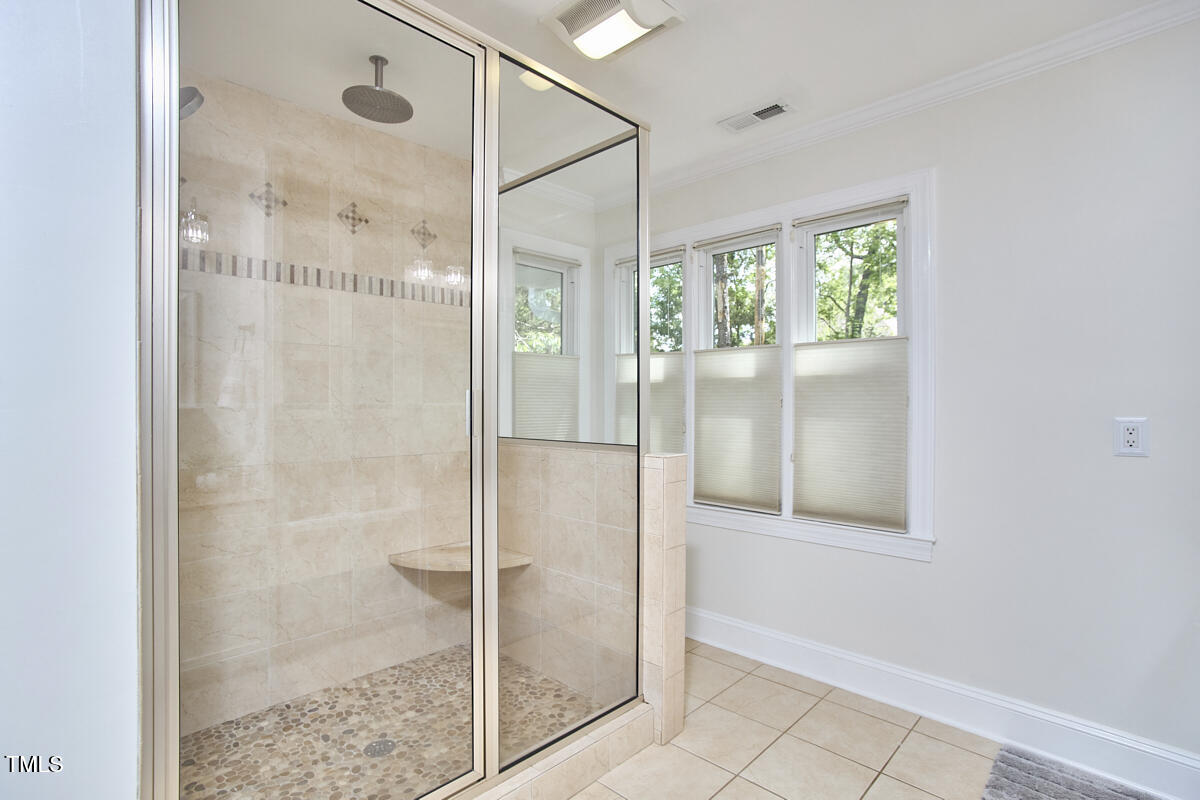 1203 Queensbury Circle